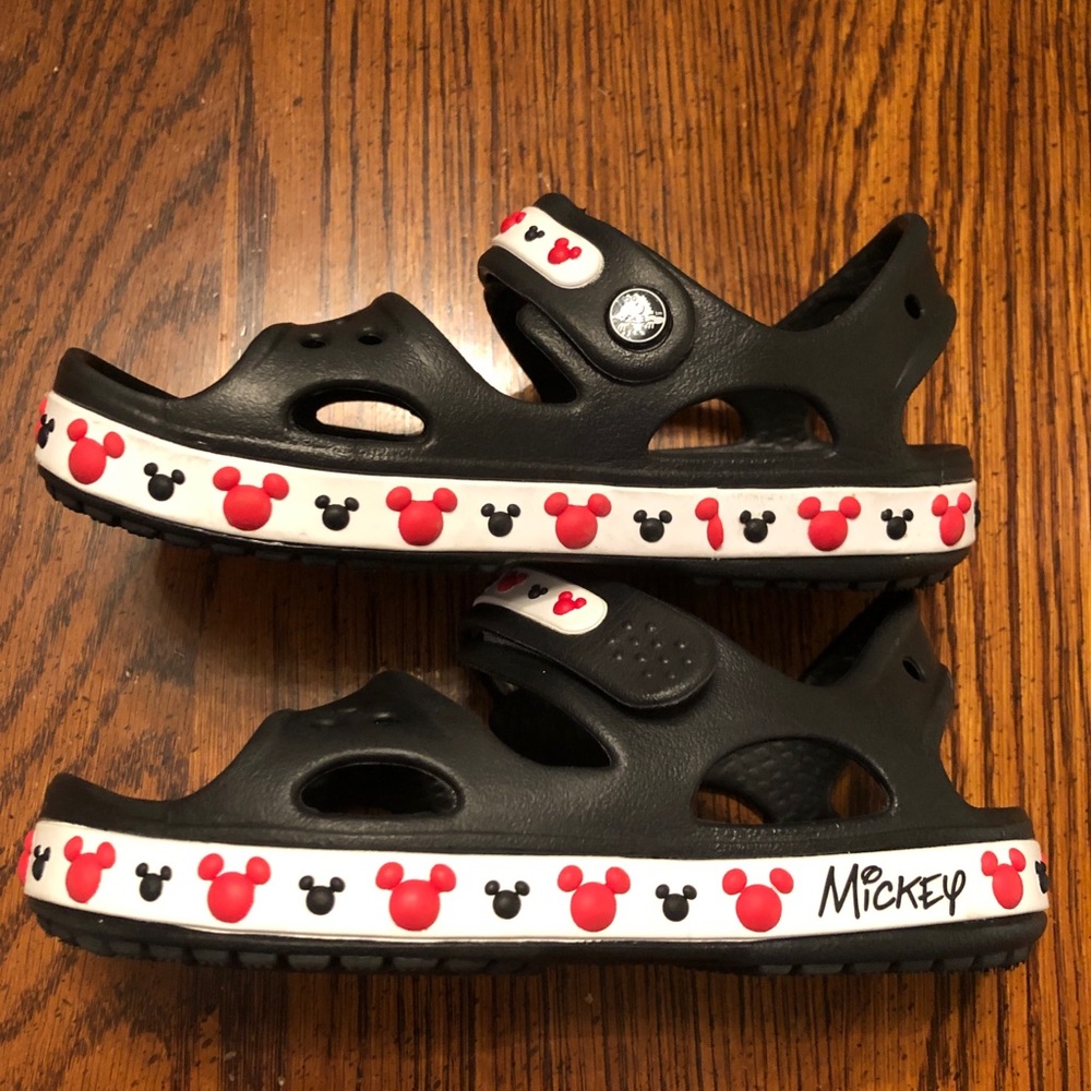 Kid’s sz 12 Disney Crocs Sandals, Minimal wear